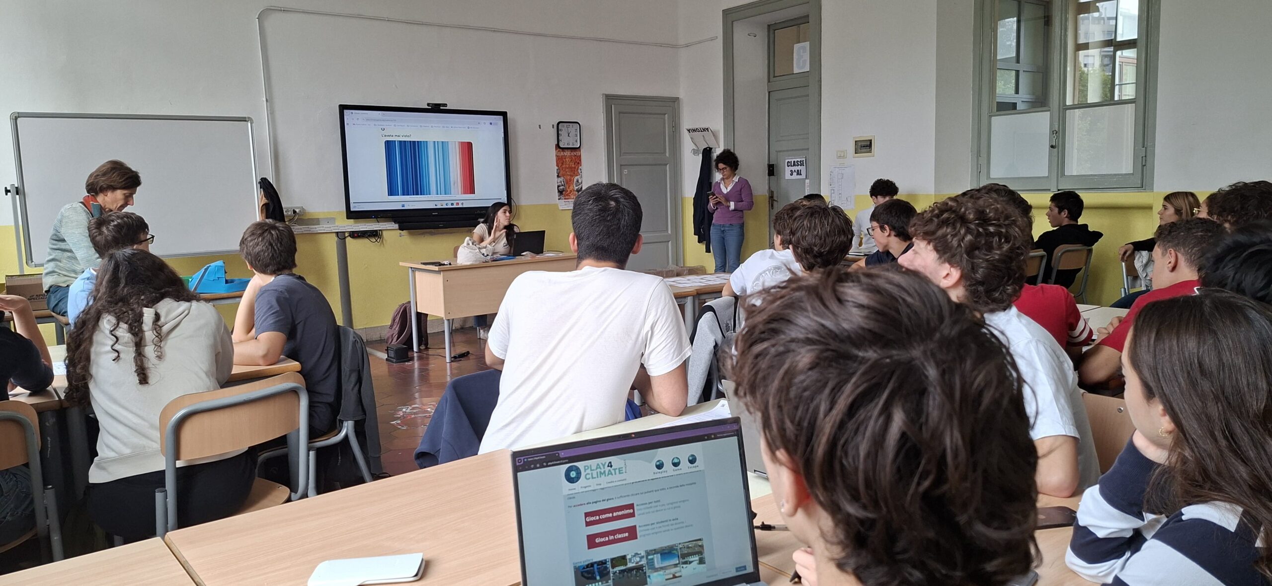 Un corso gratuito dedicato al gioco a scuola!